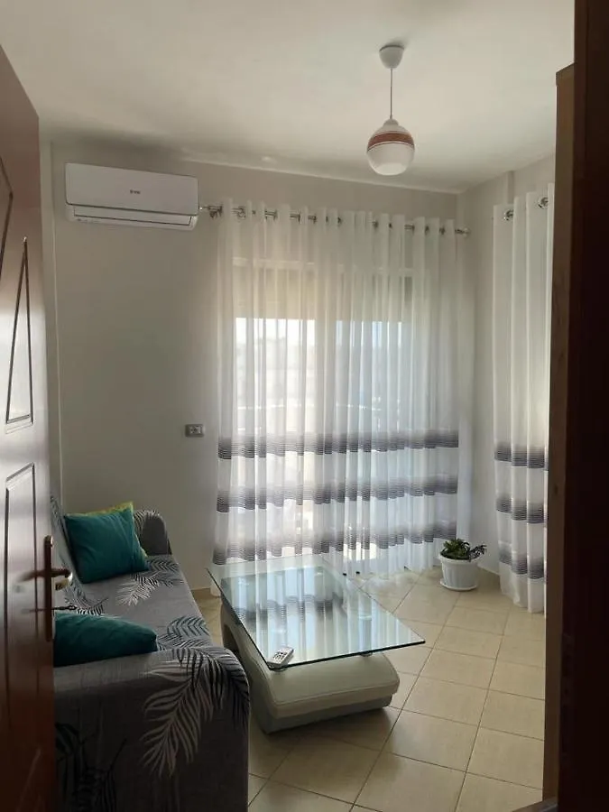 סרנדה Near By The Sea Apartment 0*,